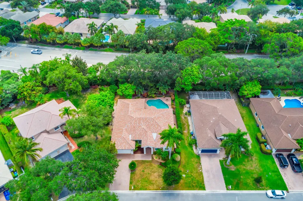 5718 NW 50th Drive Coral Springs FL 33067