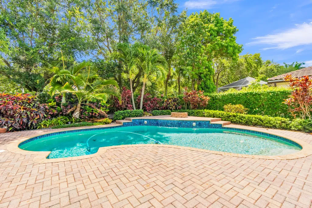 5718 NW 50th Drive Coral Springs FL 33067