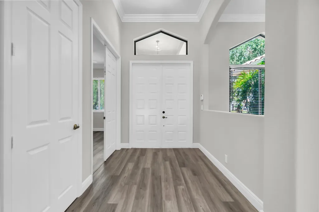 5718 NW 50th Drive Coral Springs FL 33067
