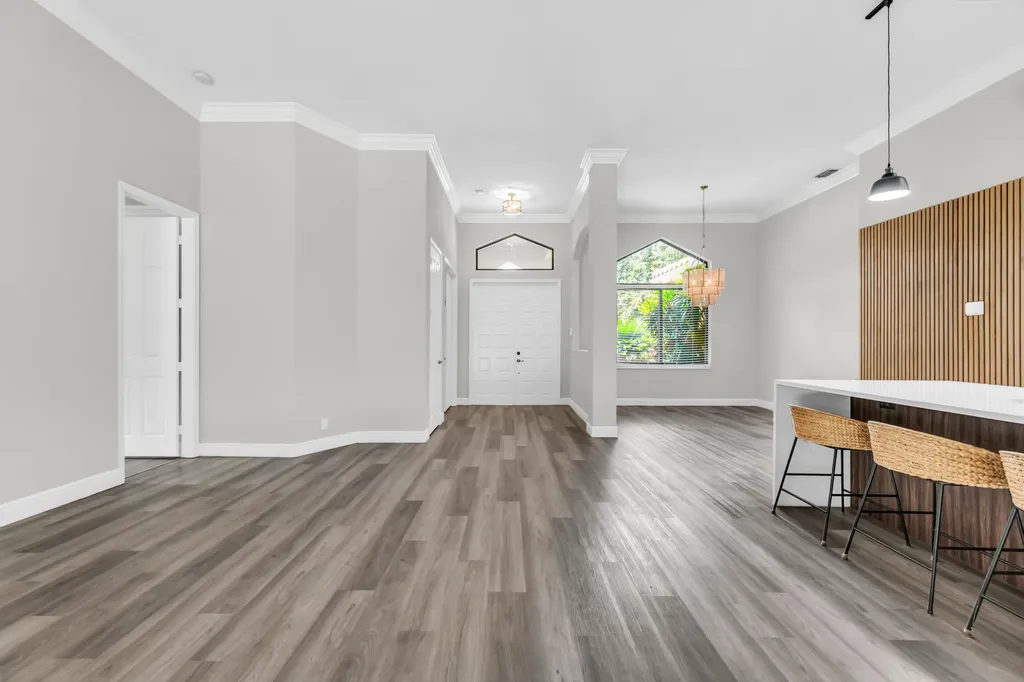5718 NW 50th Drive Coral Springs FL 33067