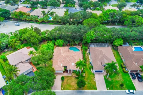 5718 NW 50th Drive Coral Springs FL 33067
