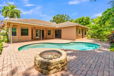 5718 NW 50th Drive Coral Springs FL 33067