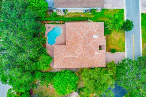 5718 NW 50th Drive Coral Springs FL 33067