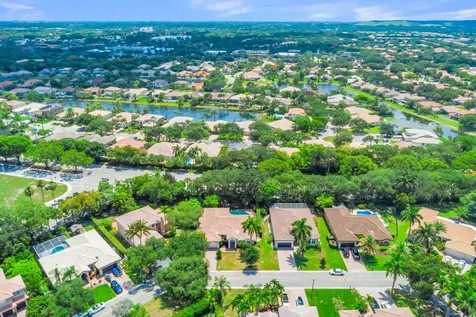 5718 NW 50th Drive Coral Springs FL 33067