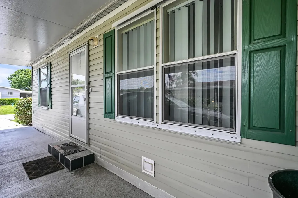 8029 Long Drive Port St Lucie FL 34952