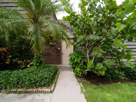 1519 15th Terrace Palm Beach Gardens FL 33418