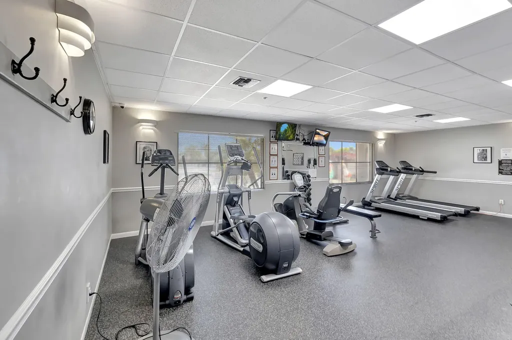 9095 Flynn Circle Boca Raton FL 33496