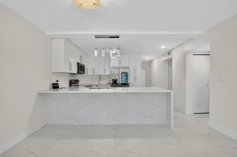 9095 Flynn Circle Boca Raton FL 33496