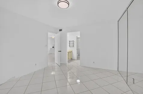 9095 Flynn Circle Boca Raton FL 33496