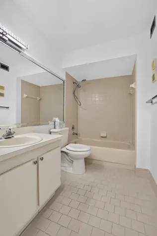 9095 Flynn Circle Boca Raton FL 33496