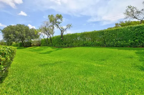 9095 Flynn Circle Boca Raton FL 33496