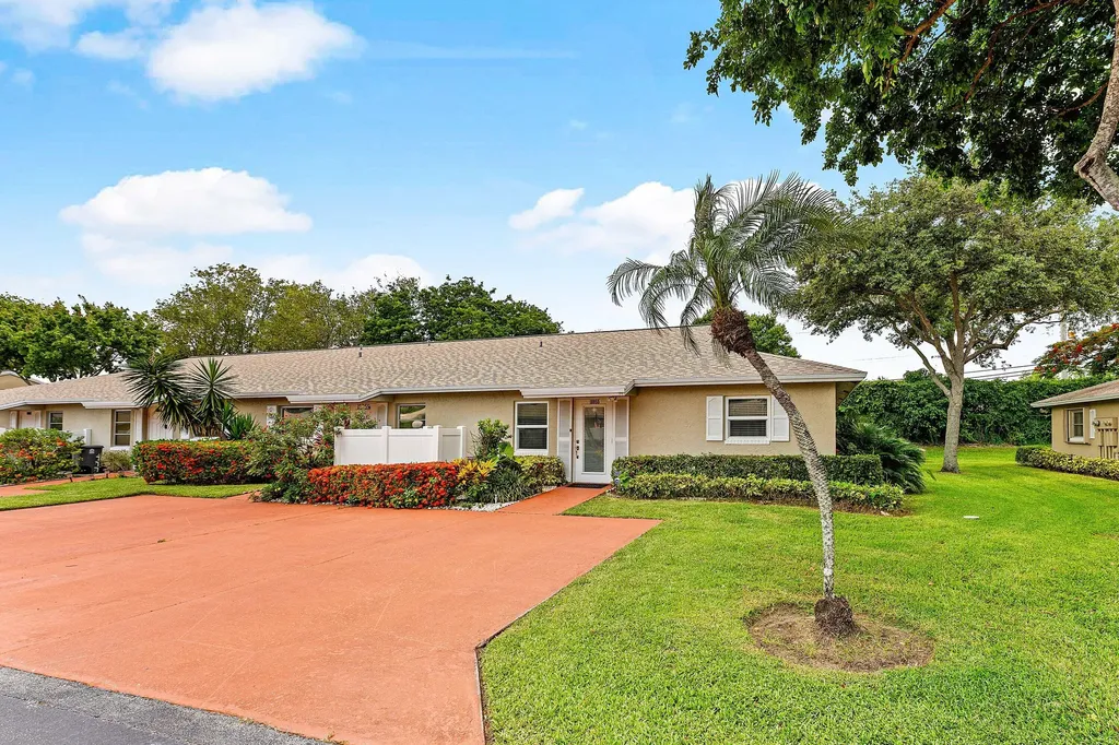 18855 Candlewick Drive Boca Raton FL 33496