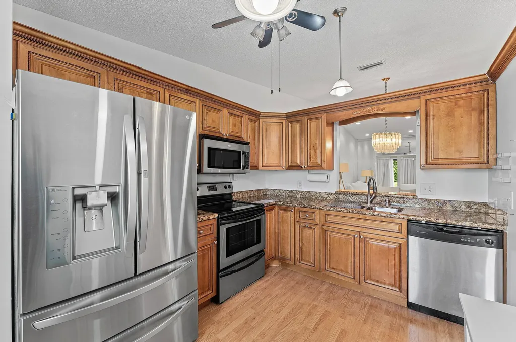 18855 Candlewick Drive Boca Raton FL 33496