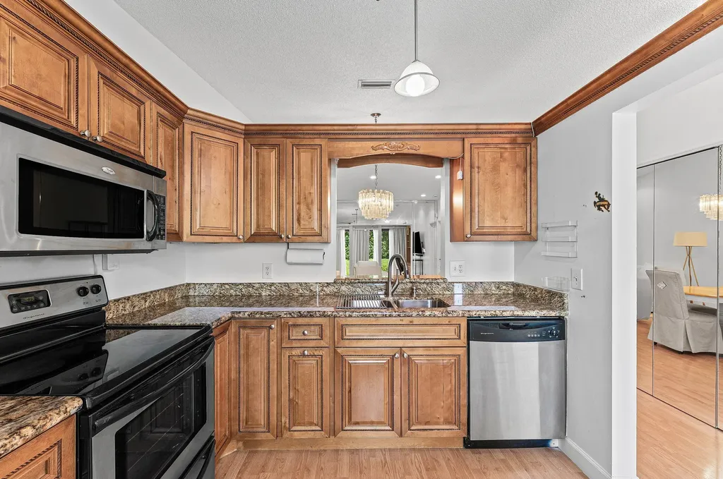 18855 Candlewick Drive Boca Raton FL 33496