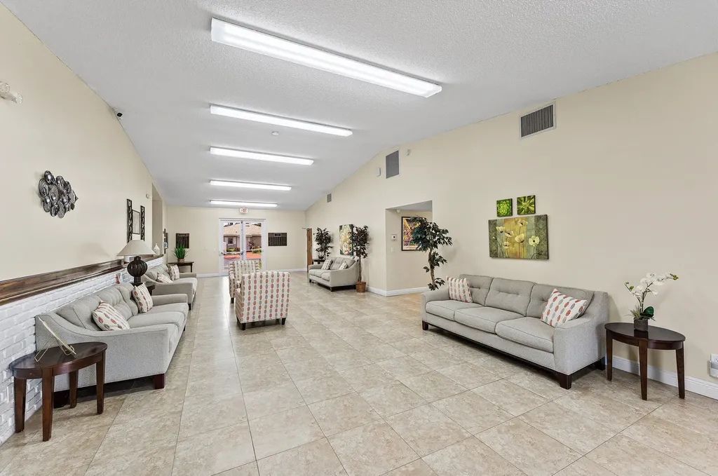 18855 Candlewick Drive Boca Raton FL 33496