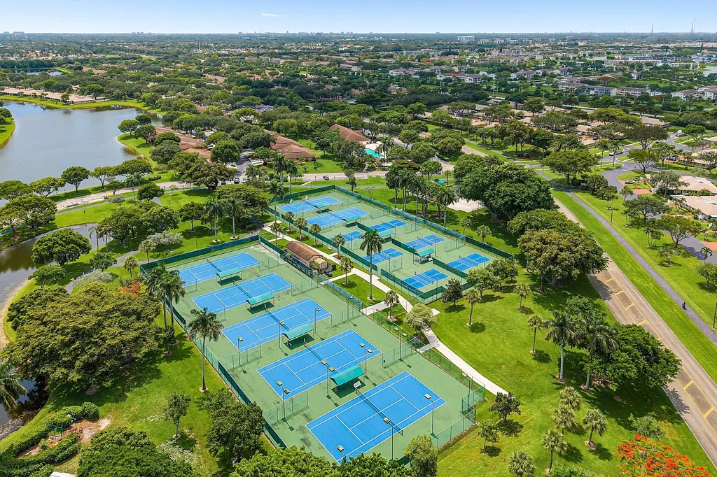 18855 Candlewick Drive Boca Raton FL 33496