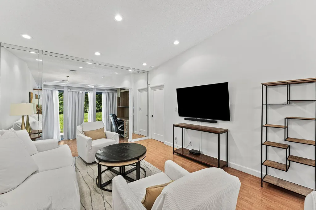 18855 Candlewick Drive Boca Raton FL 33496
