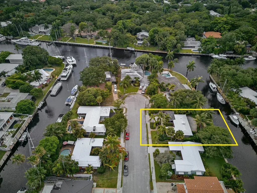 1325 Guava Isle Fort Lauderdale FL 33315