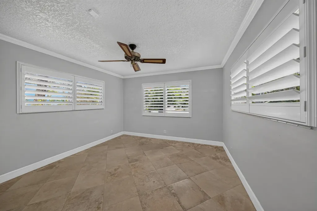 1325 Guava Isle Fort Lauderdale FL 33315