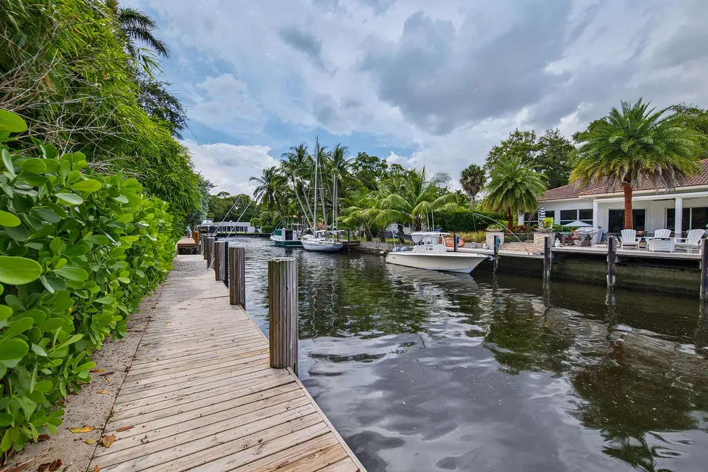 1325 Guava Isle Fort Lauderdale FL 33315