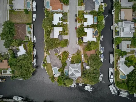1325 Guava Isle Fort Lauderdale FL 33315