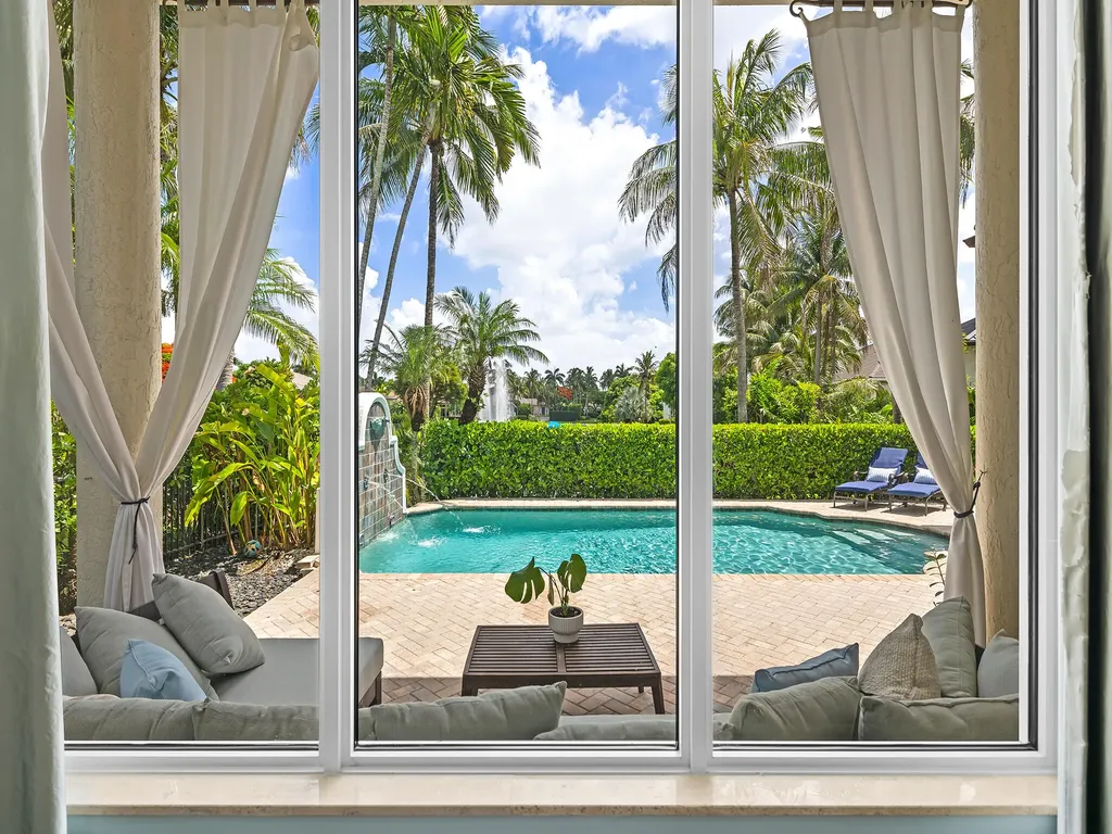 10787 Blue Palm Street Plantation FL 33324