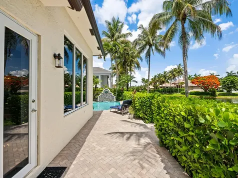 10787 Blue Palm Street Plantation FL 33324