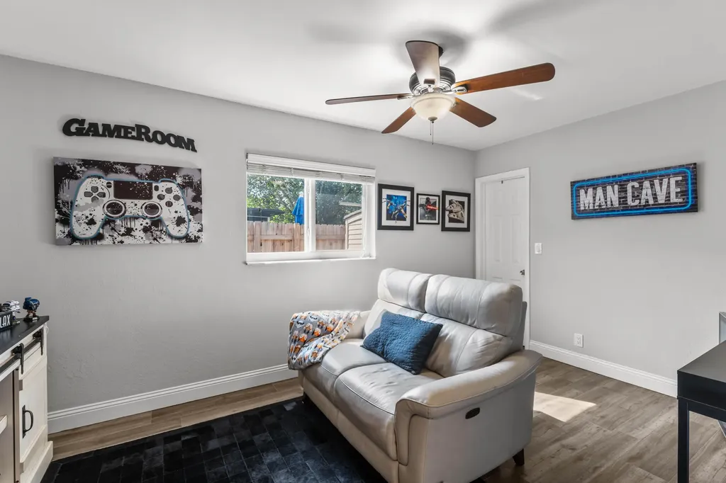 4080 Lake Drive Coconut Creek FL 33066