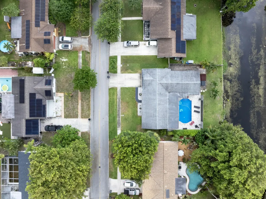 4080 Lake Drive Coconut Creek FL 33066