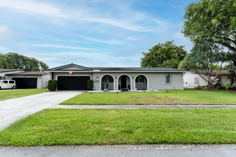 4080 Lake Drive Coconut Creek FL 33066