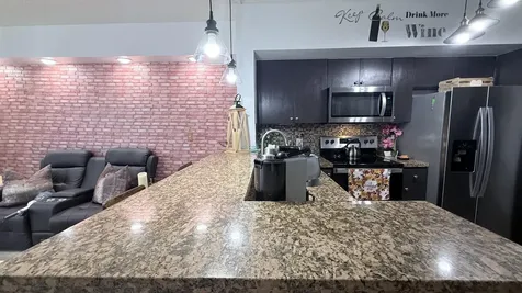 5077 NW 7th Street Miami FL 33126