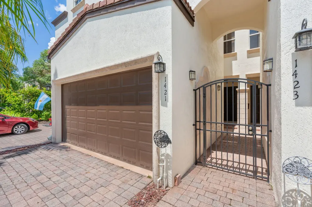 1421 NE 26th Avenue Fort Lauderdale FL 33304