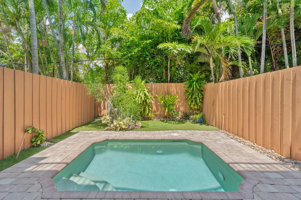 1421 NE 26th Avenue Fort Lauderdale FL 33304