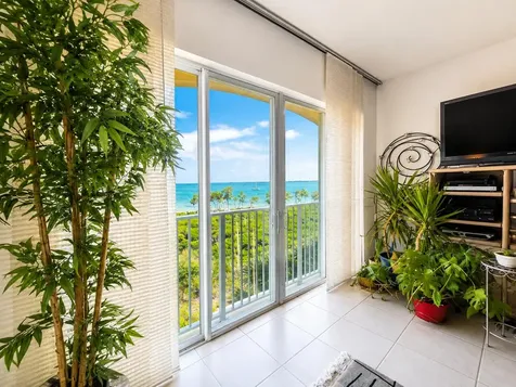 26 Harbour Isle Drive W Fort Pierce FL 34949