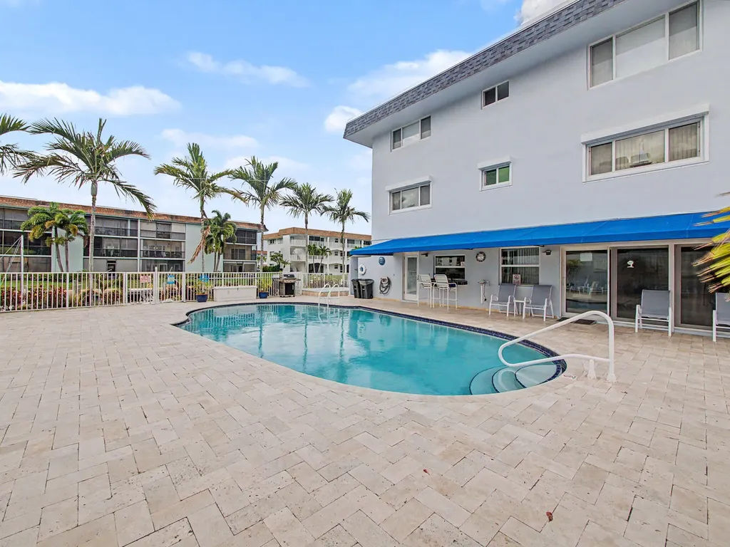 111 Doolen Court North Palm Beach FL 33408