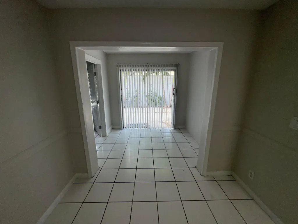 3854 Van Cott Street West Palm Beach FL 33403
