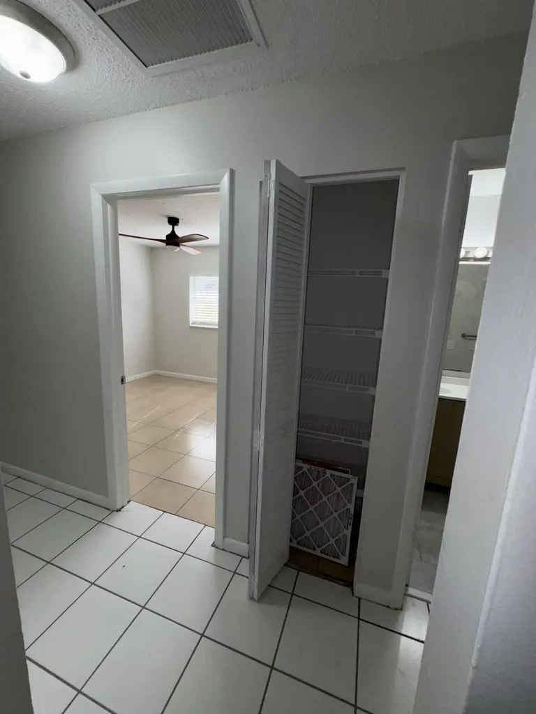 3854 Van Cott Street West Palm Beach FL 33403