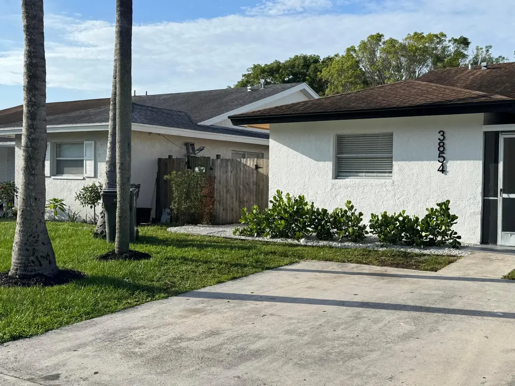3854 Van Cott Street West Palm Beach FL 33403