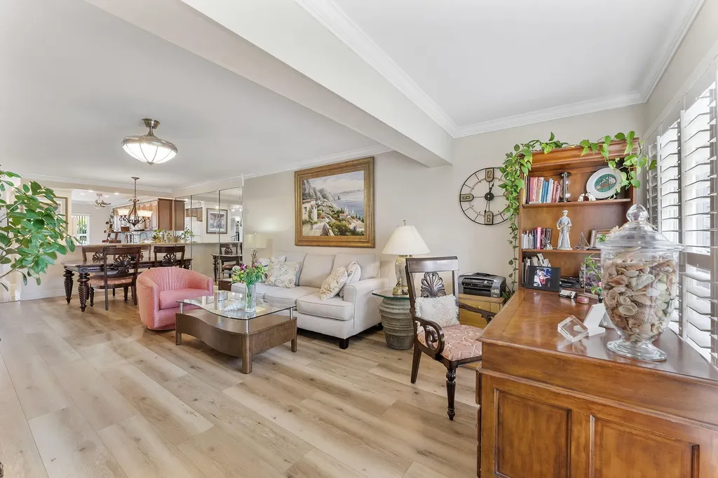 1041 Orange Terrace Delray Beach FL 33445