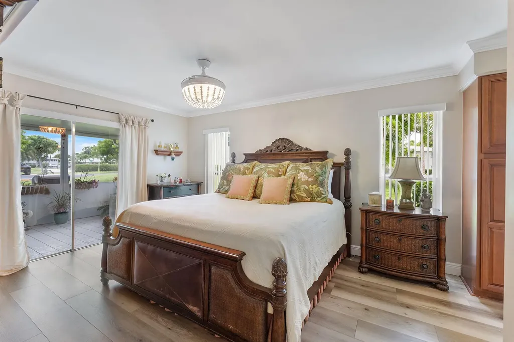 1041 Orange Terrace Delray Beach FL 33445