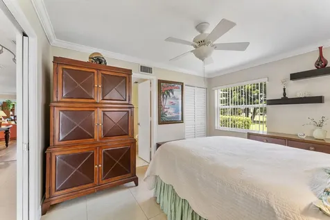 1041 Orange Terrace Delray Beach FL 33445