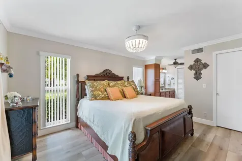 1041 Orange Terrace Delray Beach FL 33445