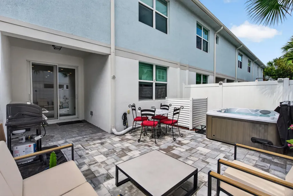 1823 Sandpiper Pointe Place Deerfield Beach FL 33442