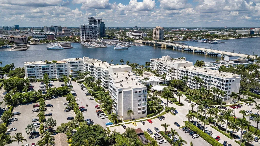 44 Cocoanut Row Palm Beach FL 33480