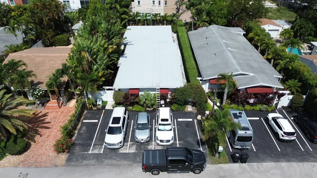 615 & 617 NE 9th Avenue Fort Lauderdale FL 33304