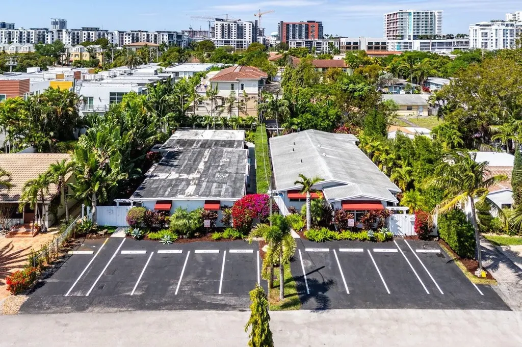 615 & 617 NE 9th Avenue Fort Lauderdale FL 33304