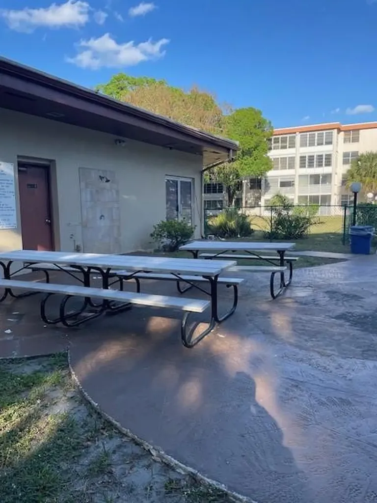 2649 NW 48th Terrace Lauderdale Lakes FL 33313