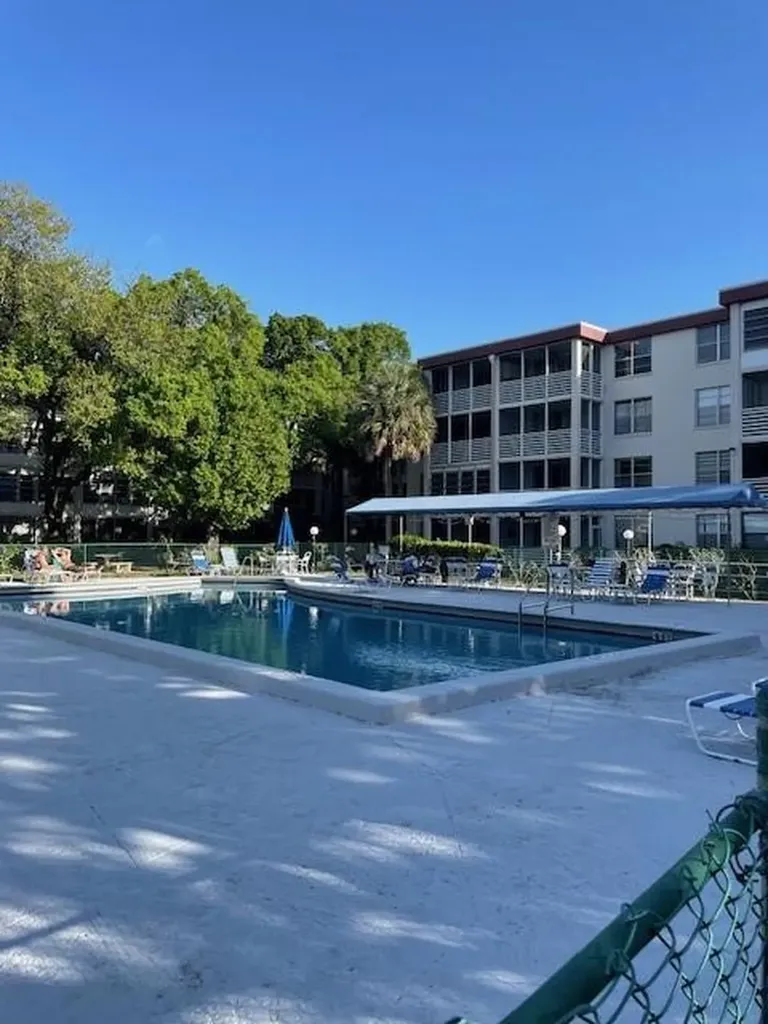 2649 NW 48th Terrace Lauderdale Lakes FL 33313