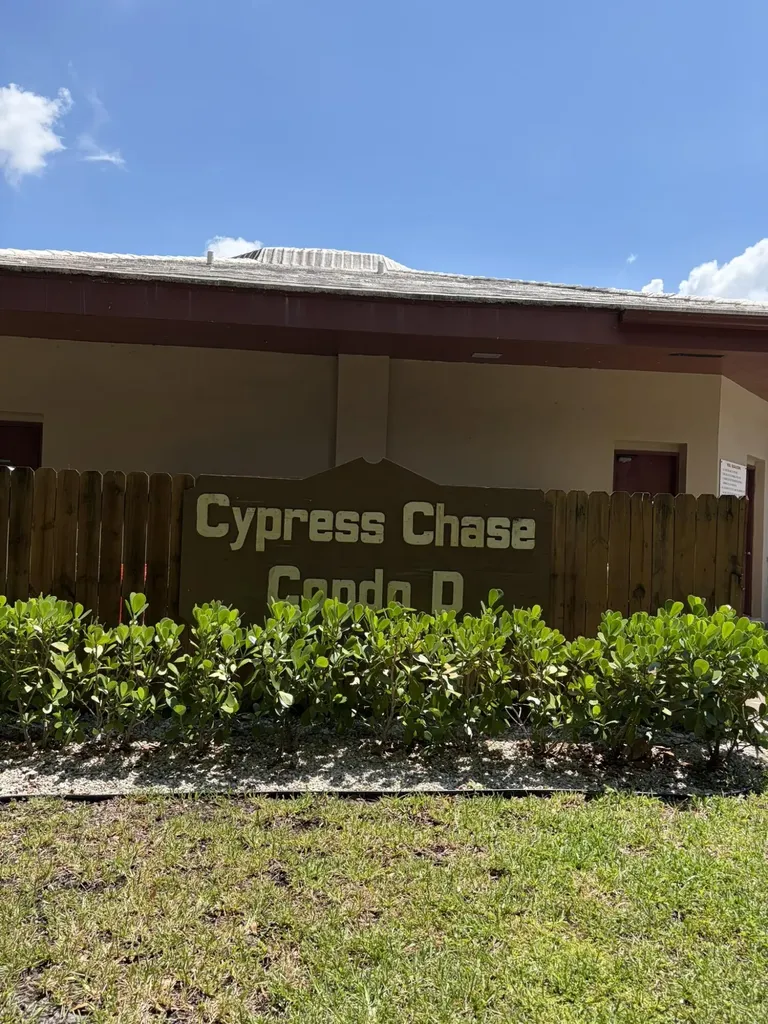2649 NW 48th Terrace Lauderdale Lakes FL 33313