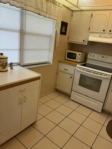 2649 NW 48th Terrace Lauderdale Lakes FL 33313
